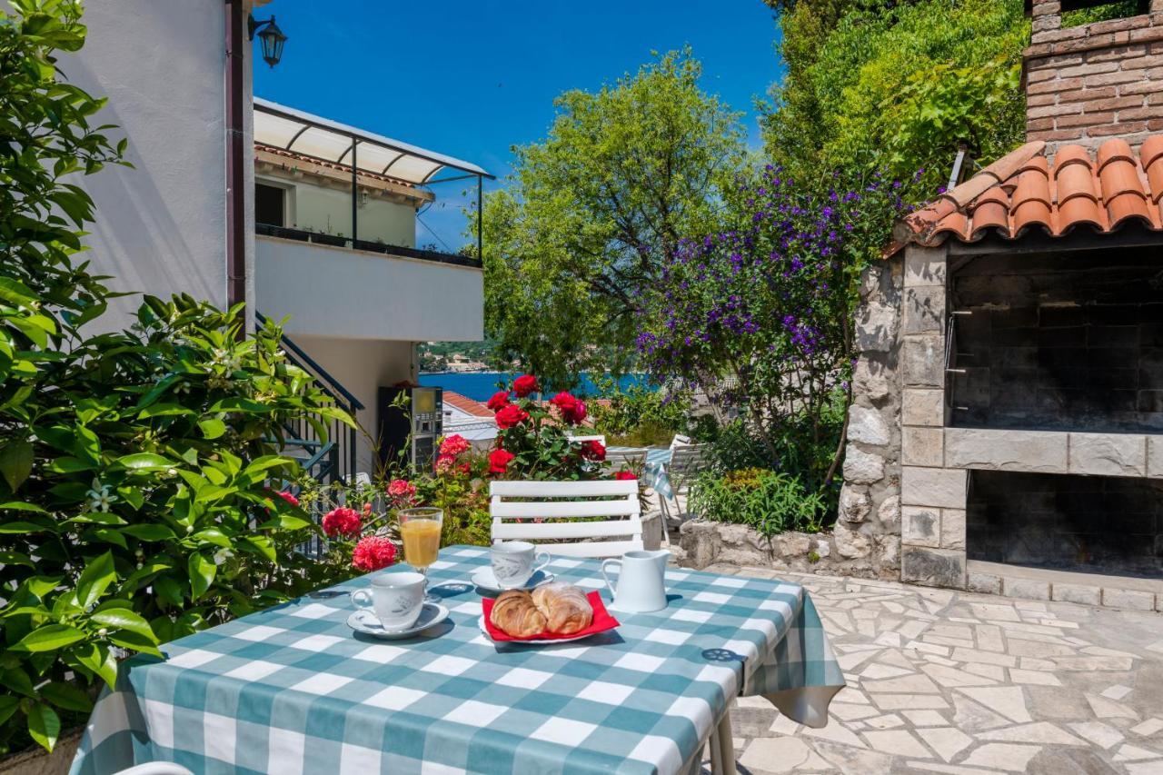 Villa Doris Затон Экстерьер фото